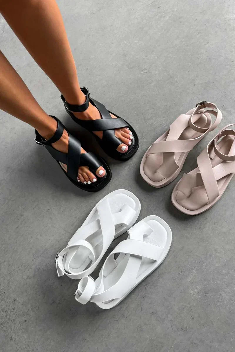 Trendy dames sandalen met kruissluiting en comfortabele plateauzool – LIVARA LIFT - Glamorix