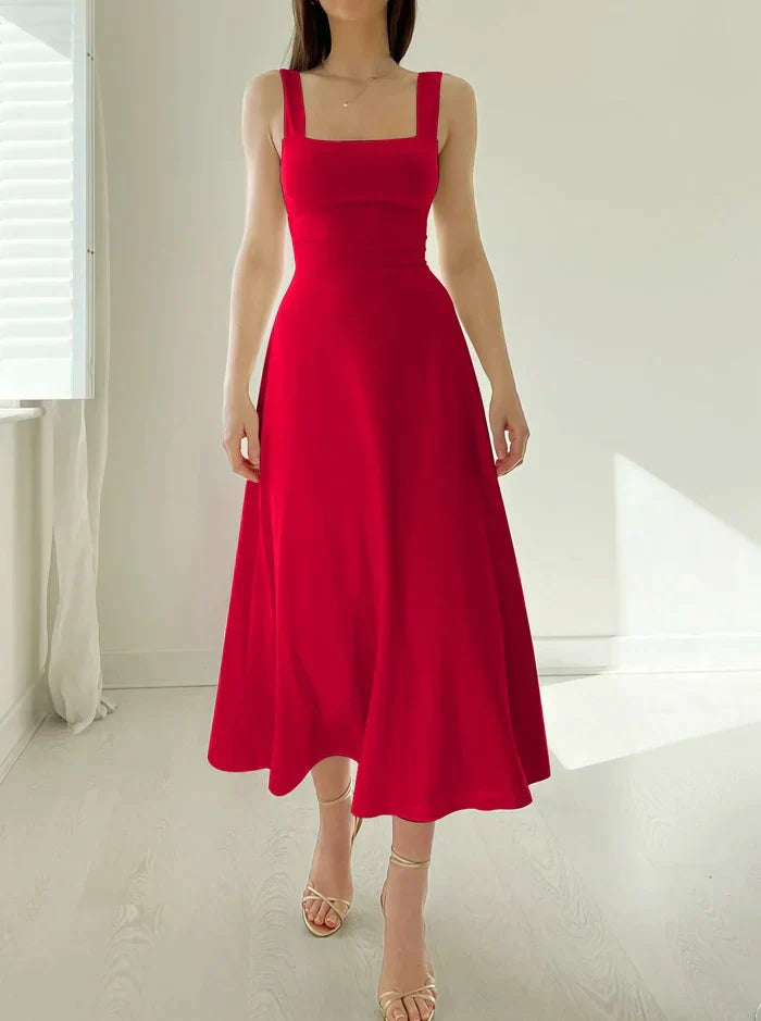 Zomerse damesjurk met brede bandjes en aansluitende taille – SOLARA SHAPE - Glamorix
