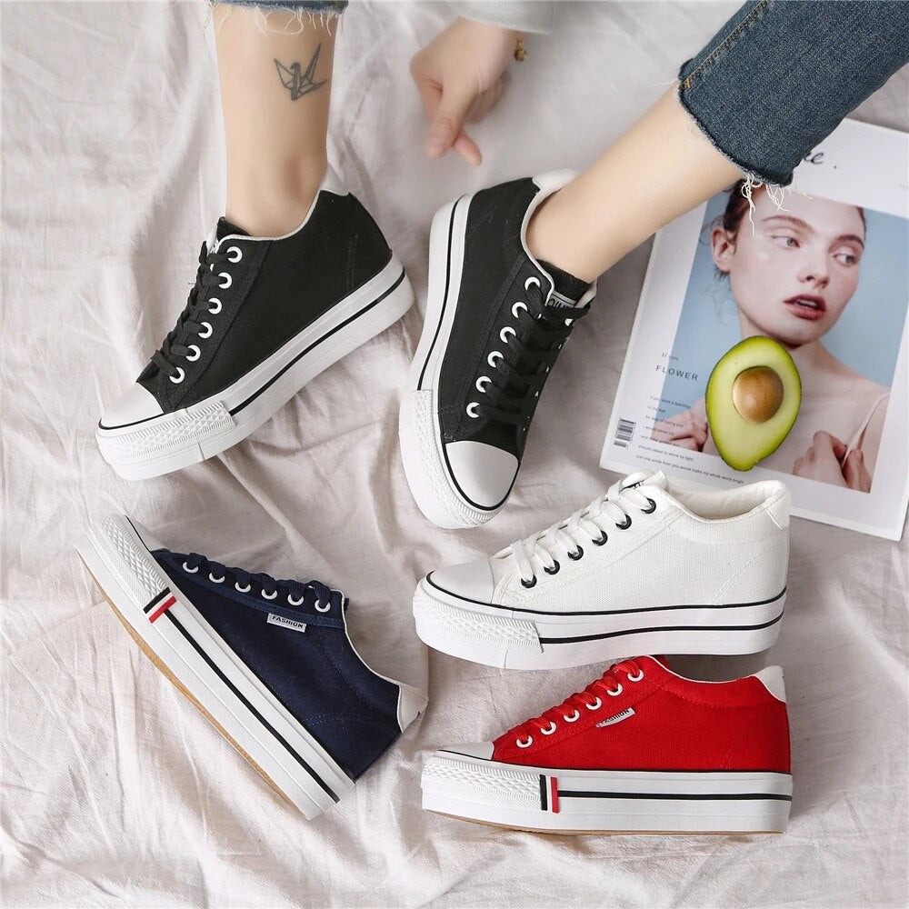 Dames platform sneakers met minimalistische zool – LIVIA RISE - Glamorix