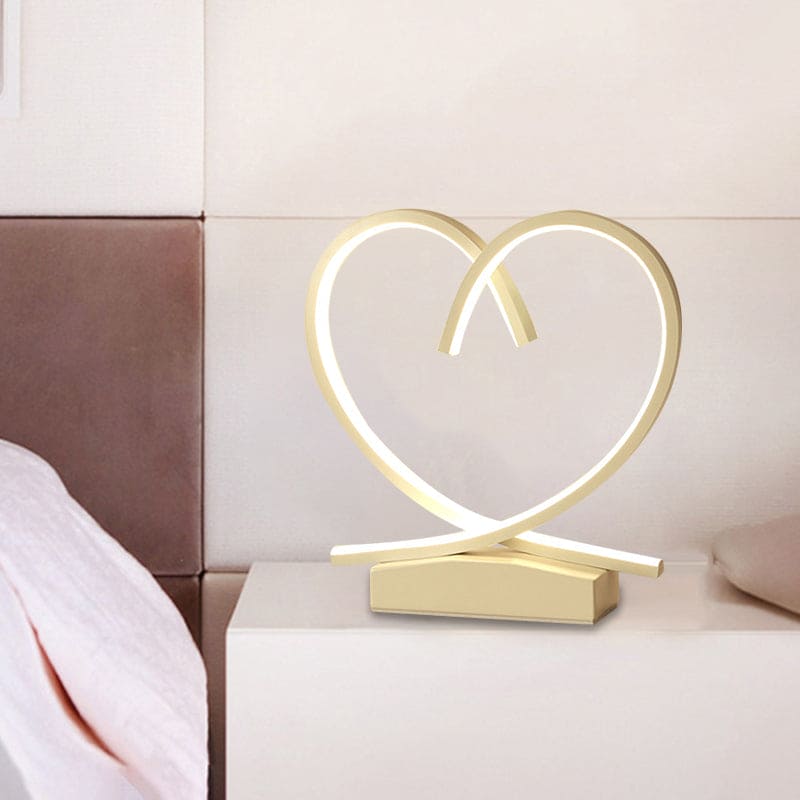 LOVETREE - Houten nachtkastje met liefdevol hartdesign