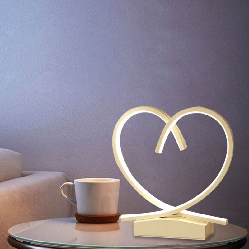 LOVETREE - Houten nachtkastje met liefdevol hartdesign
