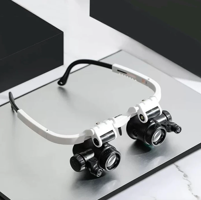 Verlichte loep met precisieglas en ergonomisch design – LUMIVIEW PRO - Glamorix