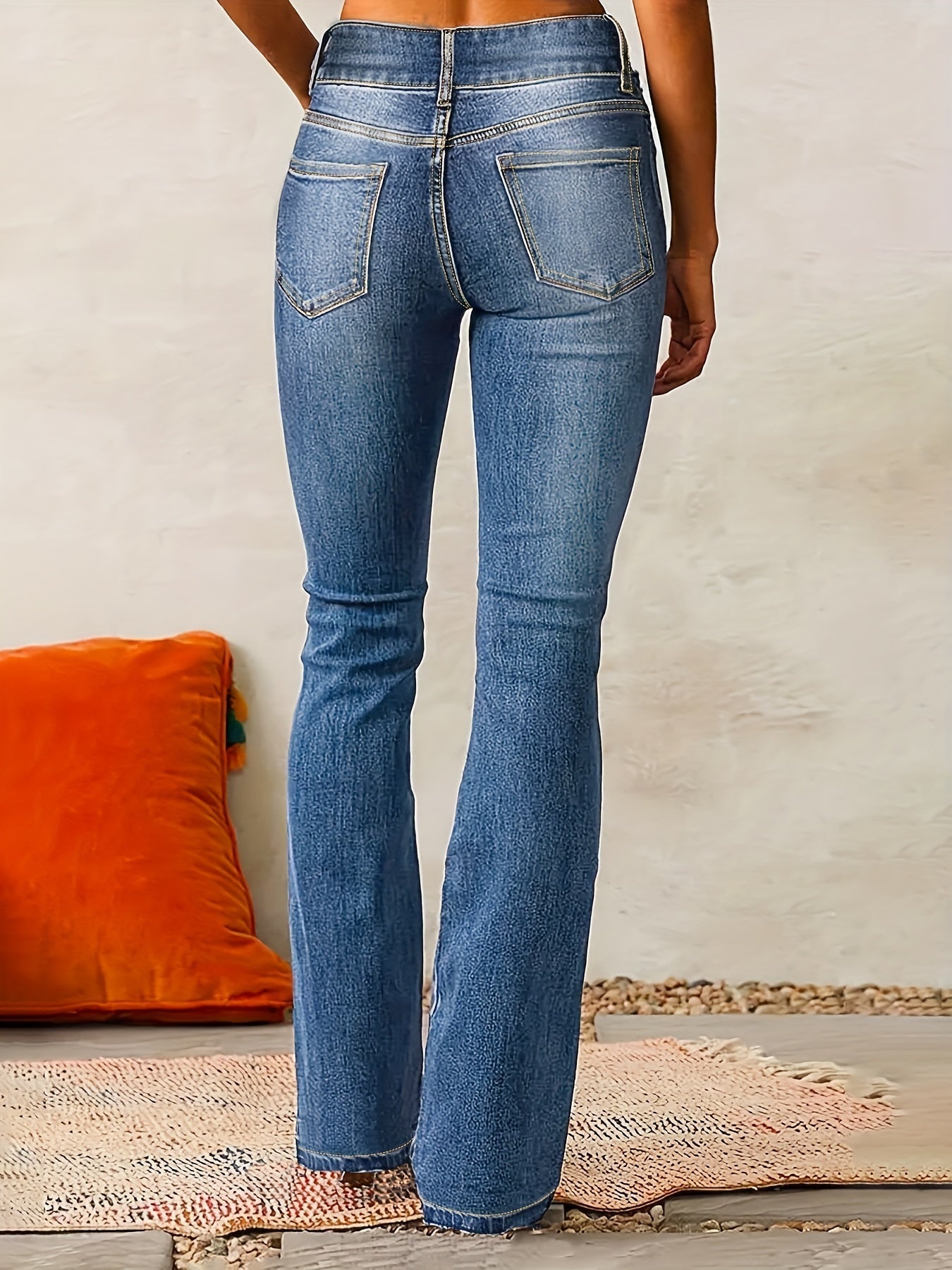 Flatterende flared jeans met hoge taille – STELLA