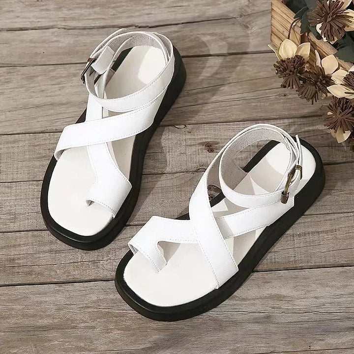 Trendy dames sandalen met kruissluiting en comfortabele plateauzool – LIVARA LIFT - Glamorix