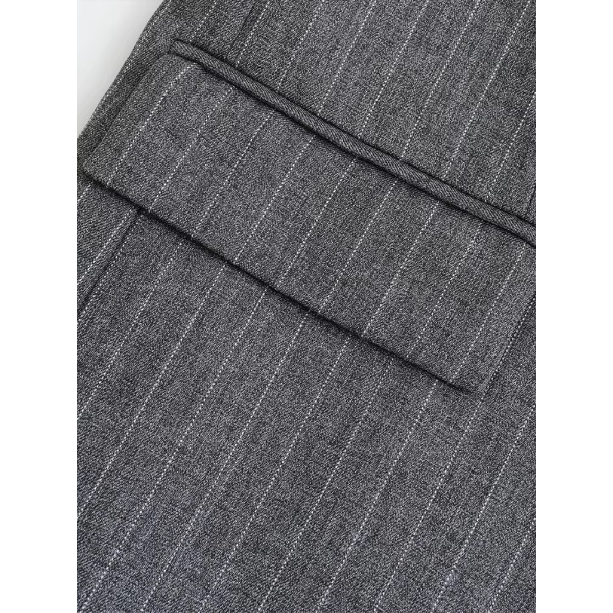 VIVIAN - Klassieke damesblazer met twee klepzakken