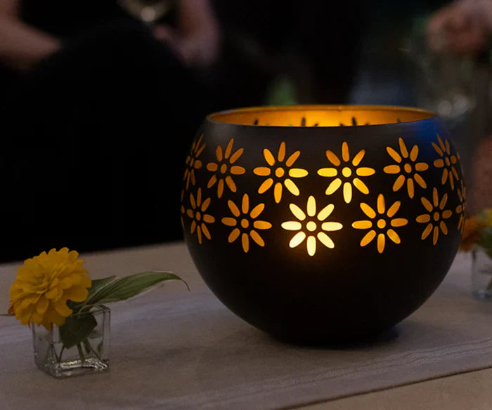 Sfeervolle Bloemenpatroon Kaarslamp – FloraGlow