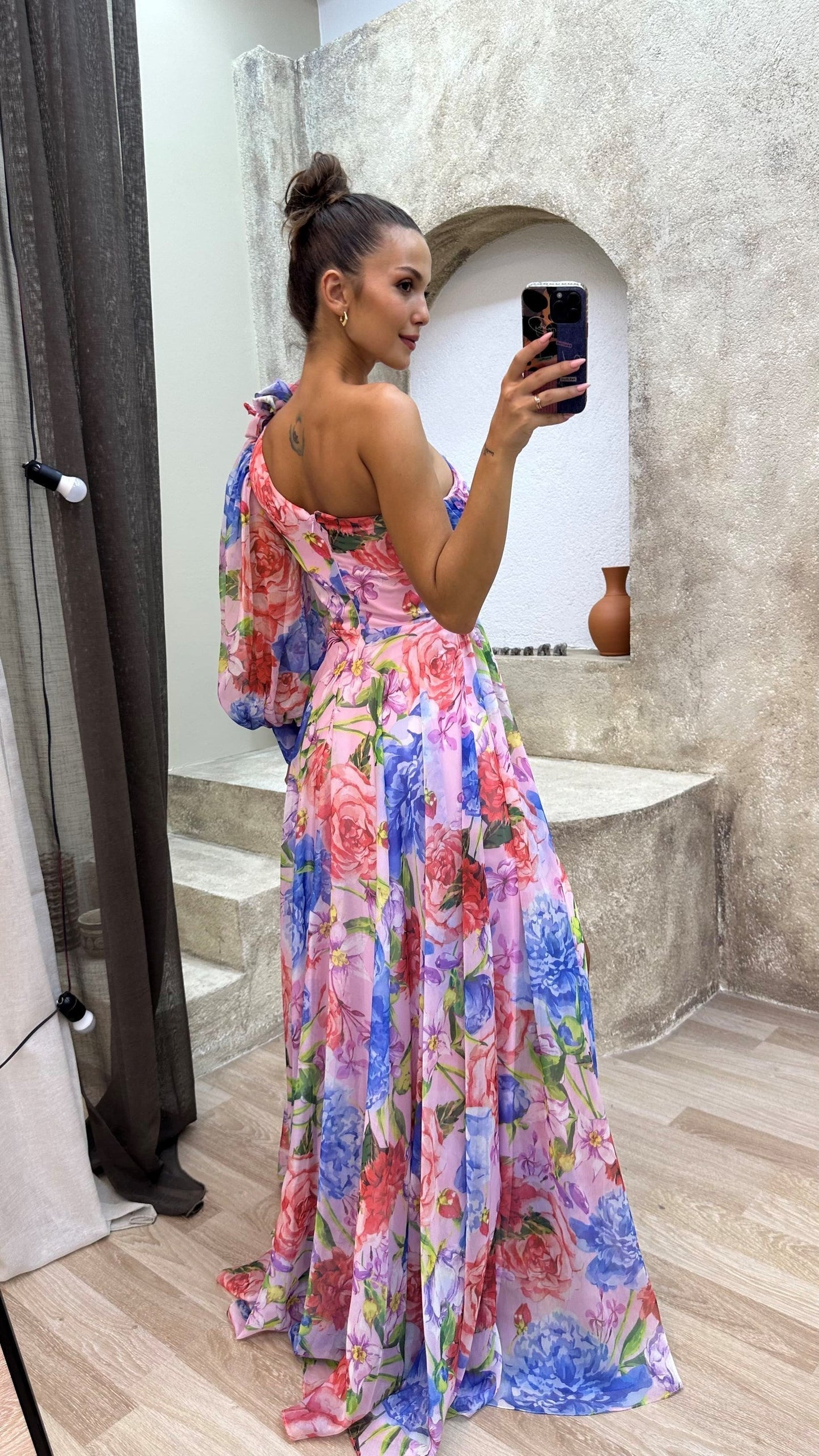 Asymmetrische maxi-jurk met bloemenprint en hoge split – FLORELLA - Glamorix
