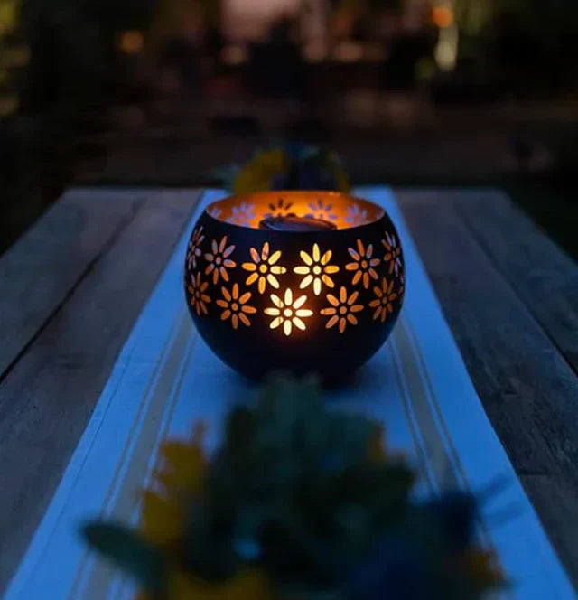 Sfeervolle Bloemenpatroon Kaarslamp – FloraGlow