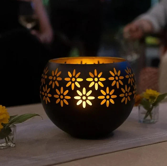 Sfeervolle Bloemenpatroon Kaarslamp – FloraGlow