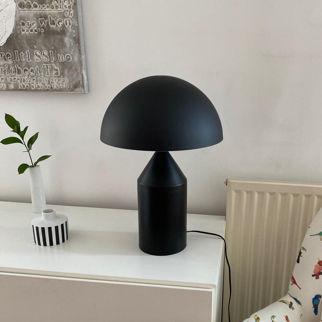 Moderne LUXORA - Moderne metalen tafellamp voor stijlvolle verlichting tafellamp