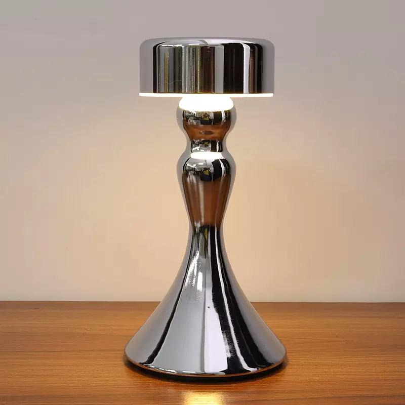 LUMINA - Elegante metalen draadloze tafellamp