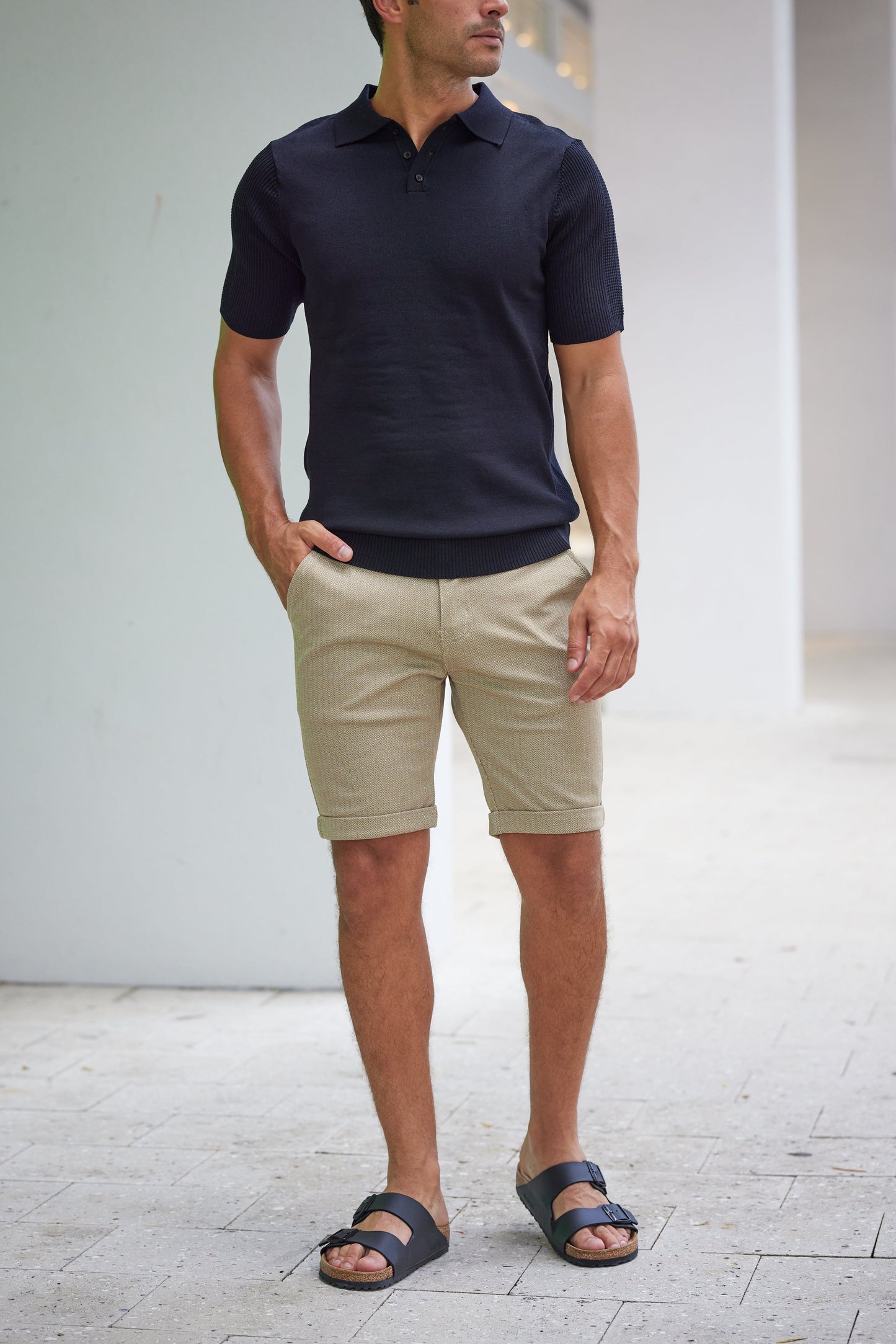 FINLEY - Klassiek getailleerde korte broek voor een verfijnde look