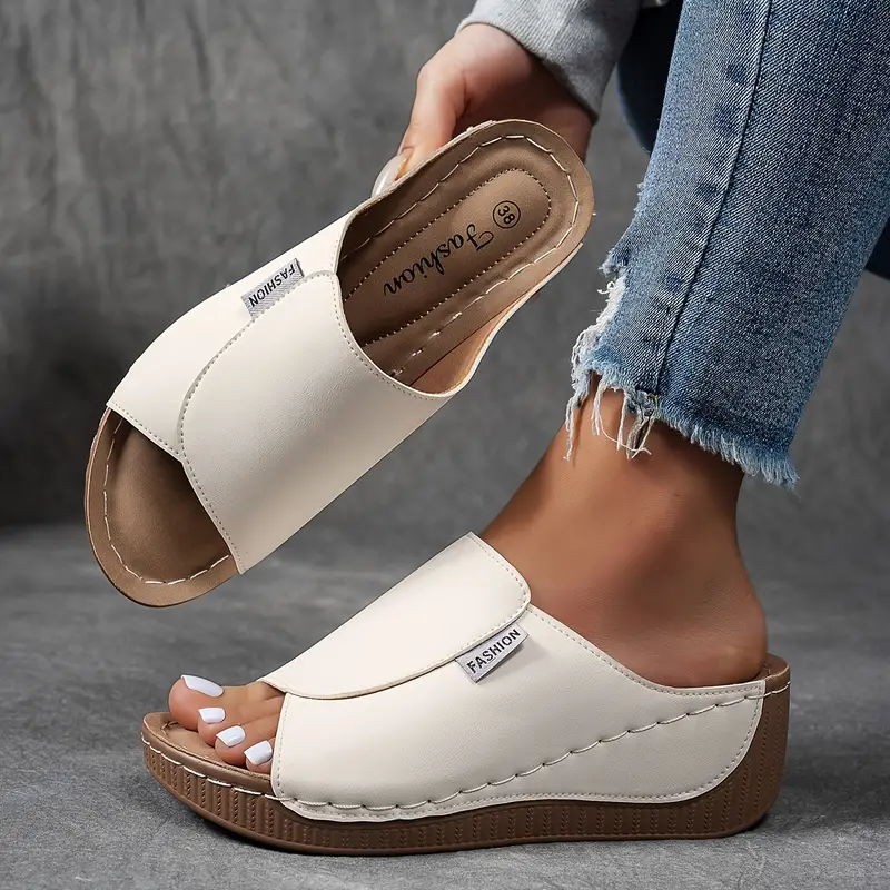 Damesslippers met sleehak en brede gesloten wreefband – SOLARA LIFTSTEP - Glamorix