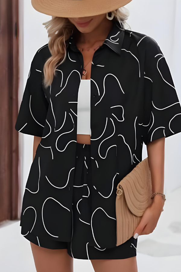 Tweedelige dames set met losse blouse en short – LAVAYA SET - Glamorix
