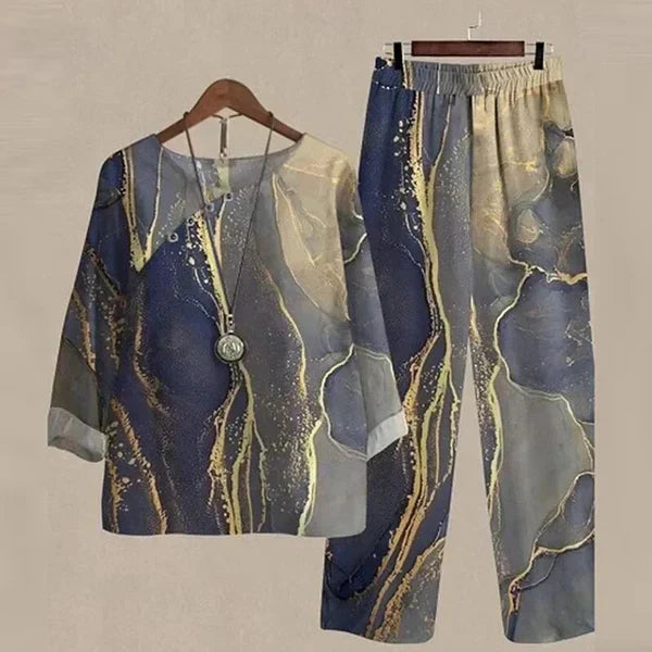Tweedelige dames set met bloemenprint top en rechte broek – AUREA SET - Glamorix
