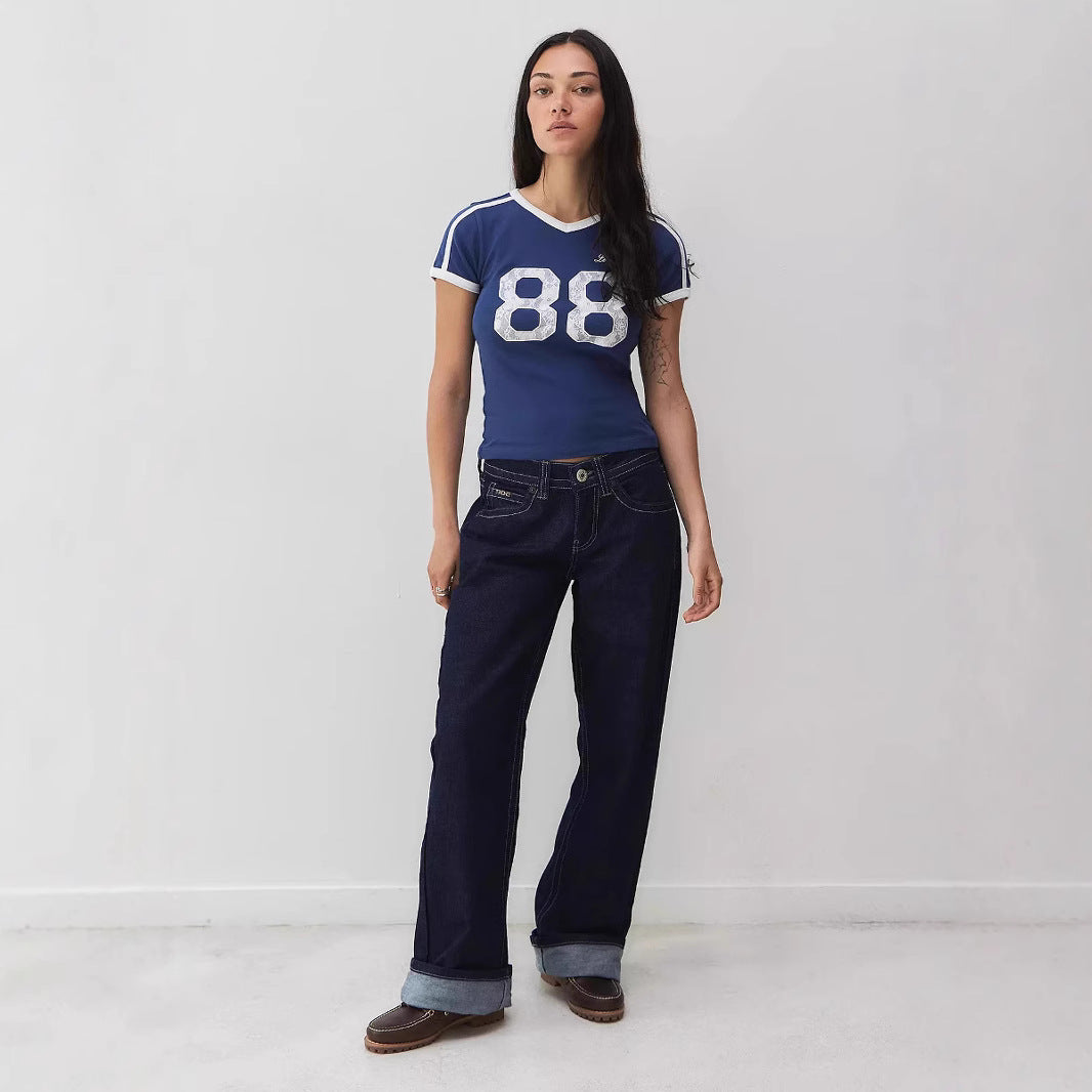Vintage cropped dames top met sportieve V-hals en retro vibe – RIVANA FIT - Glamorix