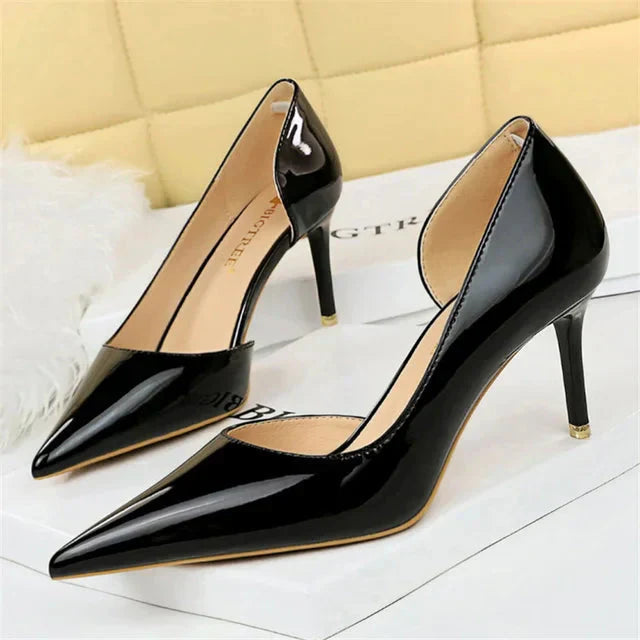 Dames pumps met hoge hak en uitgesneden zijkant – VELARA CUTOUT - Glamorix