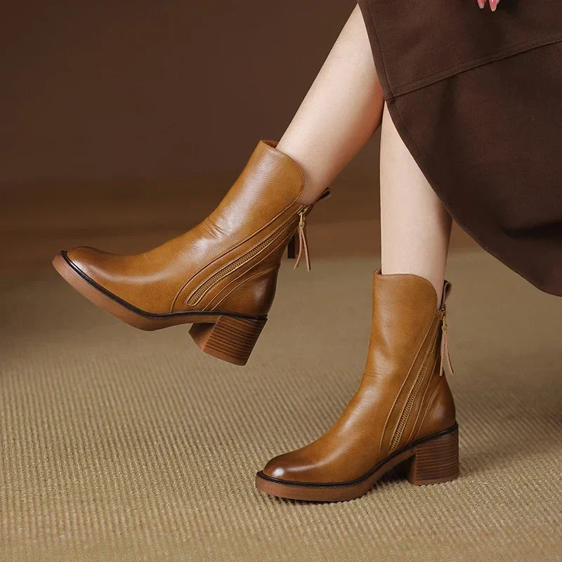 Elegante Leren Damesboots met Tijdloos Design – NOÉRINA