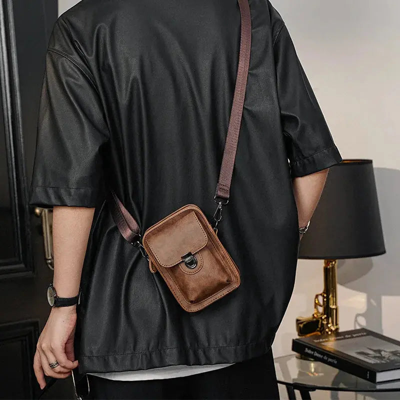 Vintage crossbody schoudertas voor heren met meerdere vakken – MERVYN - Glamorix