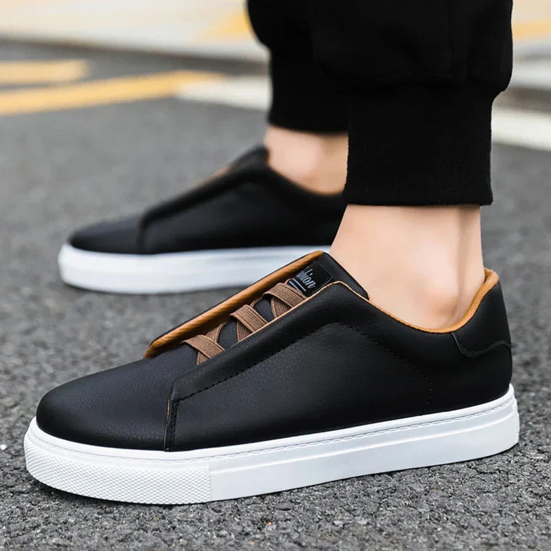 Lage herensneaker met clean design en contrasterende voering – DREXTON LINE - Glamorix