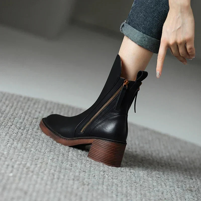 Elegante Leren Damesboots met Tijdloos Design – NOÉRINA