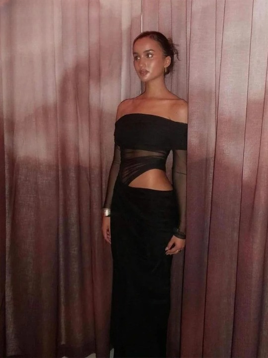Verleidelijk off-shoulder bodycon jurk met mesh details – VivaSculpt - Glamorix