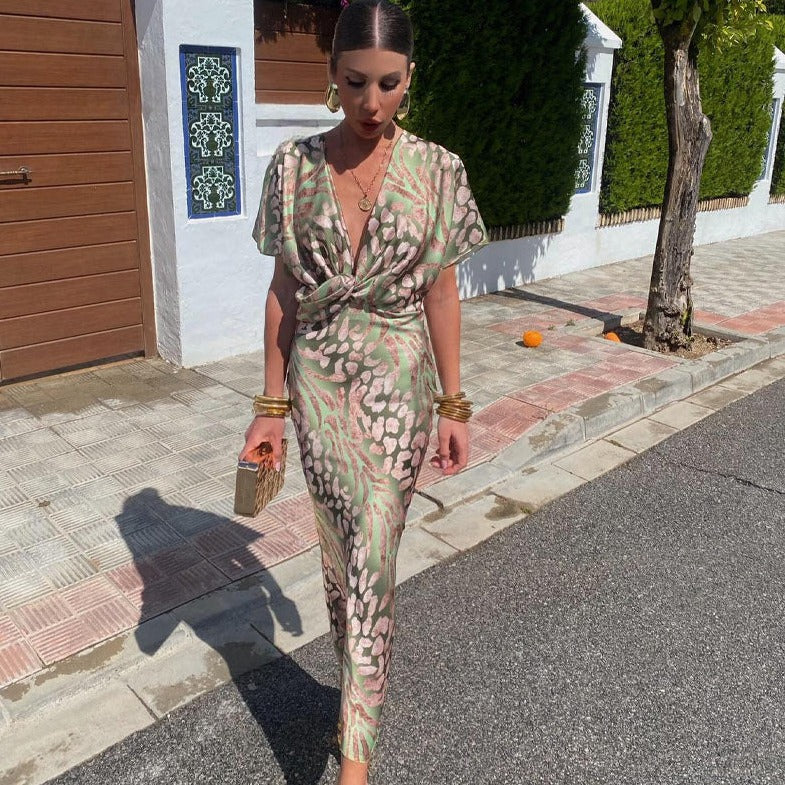 ARIANNE - Satijnen midi-jurk met goudgroene luipaardprint