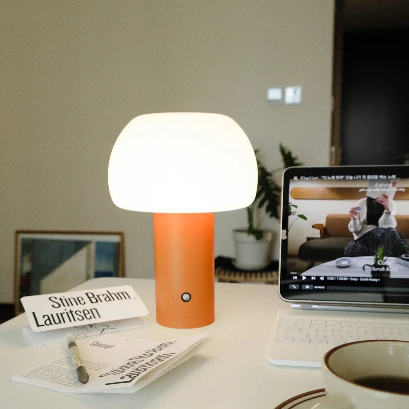 VERSO - Multifunctionele tafellamp met oplaadbare functionaliteit