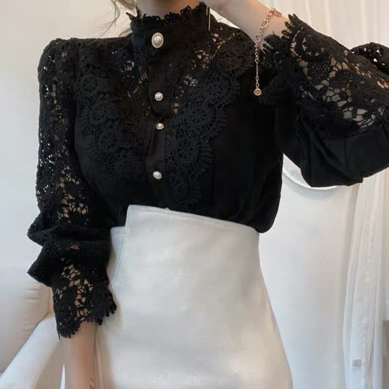 ELOISE - Elegante damesblouse met stijlvolle hoge hals