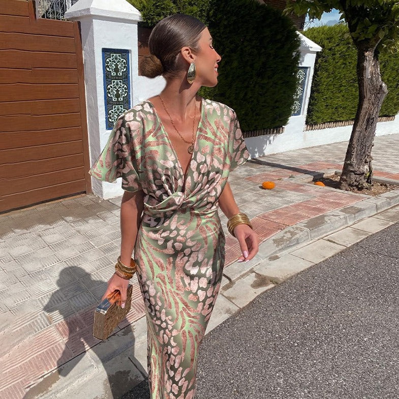 ARIANNE - Satijnen midi-jurk met goudgroene luipaardprint
