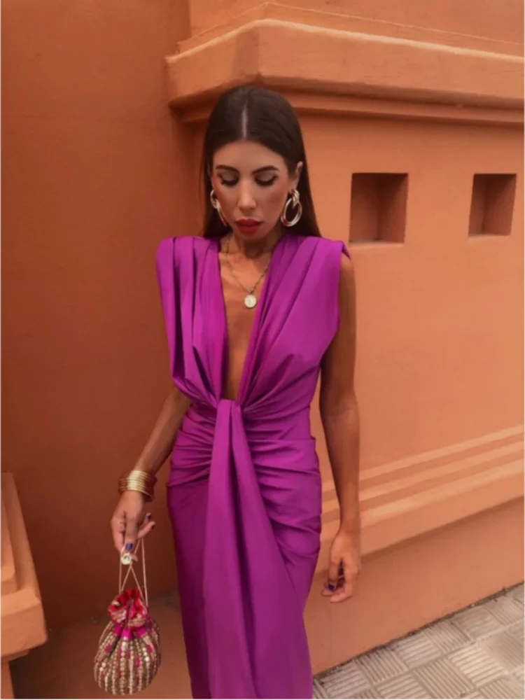 Elegante Damesjurk met Diepe Halslijn en Centralsplit – LUNA VIVID - Glamorix