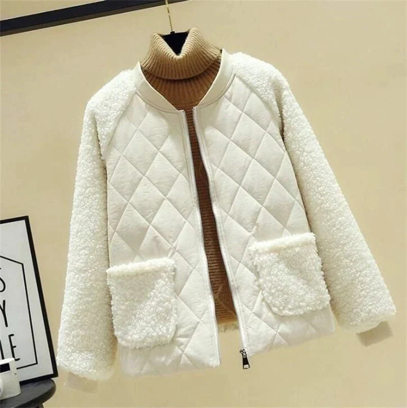AURORA - Stijlvolle winterjas met elegante details voor dames