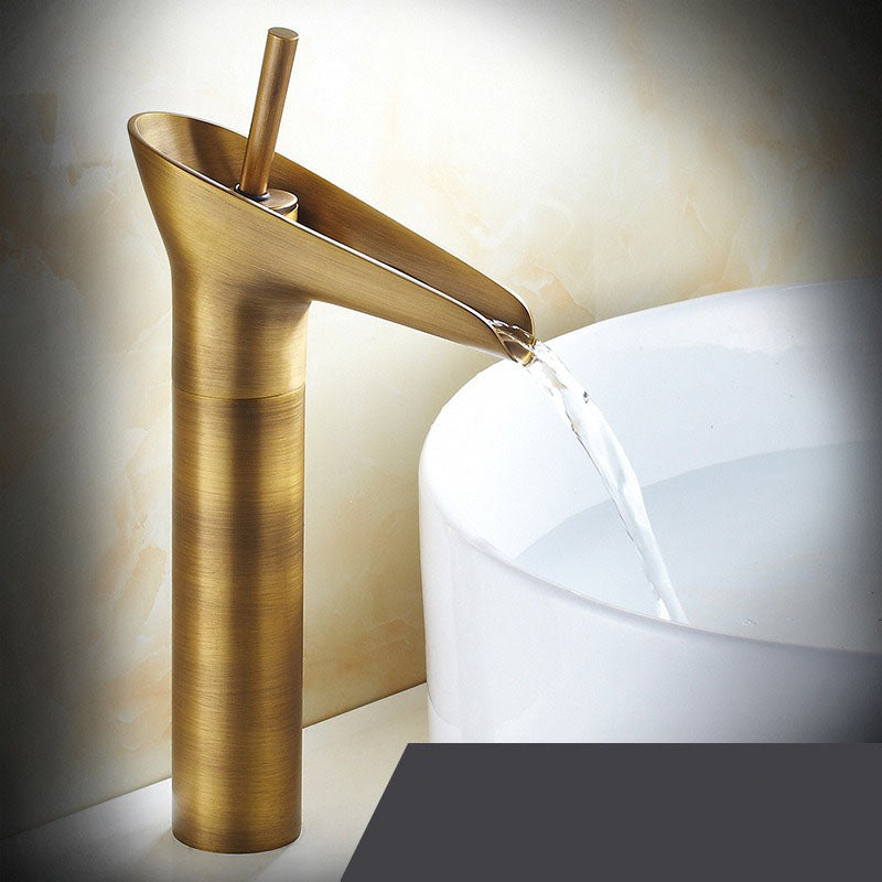 Waterval wastafelkraan met retro design voor badkamer – VELLUTO AquaFall - Glamorix