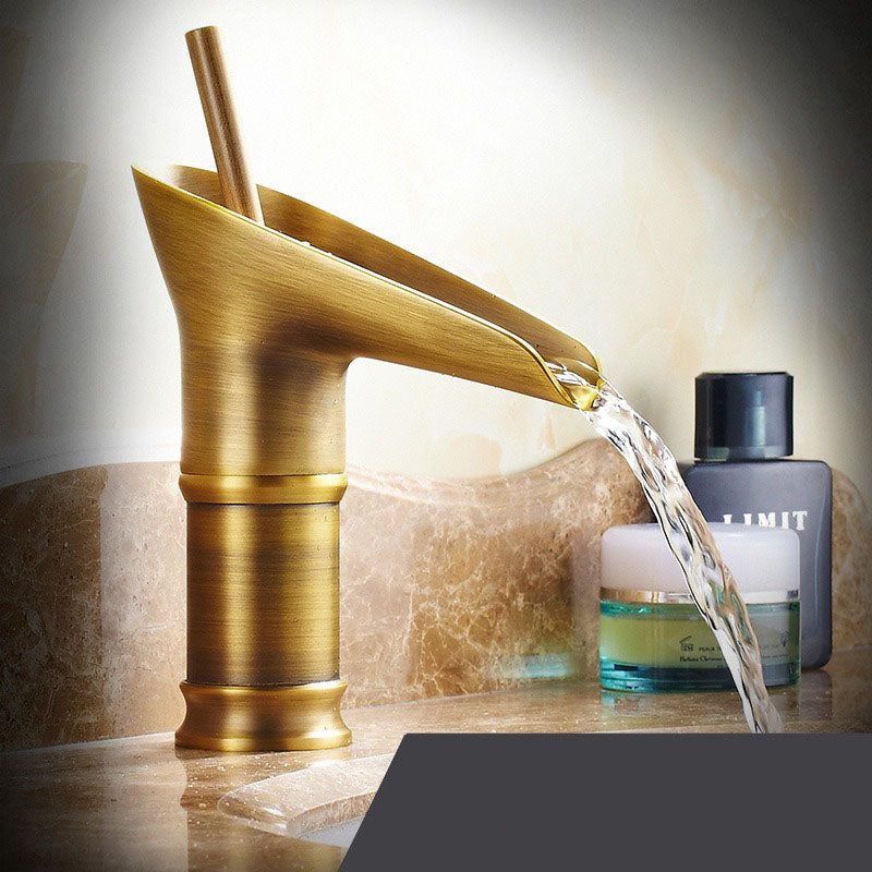 Waterval wastafelkraan met retro design voor badkamer – VELLUTO AquaFall - Glamorix