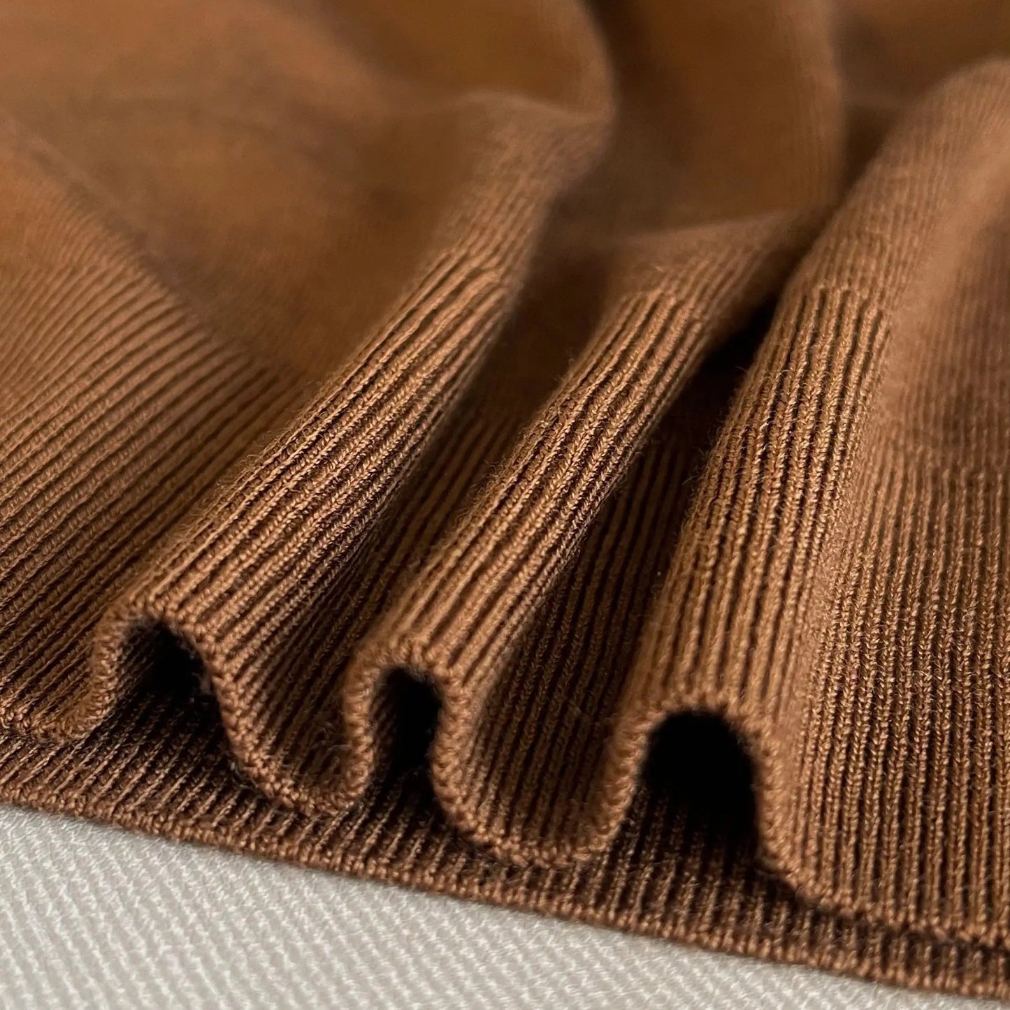 Comfortabele heren V-hals trui met klassieke pasvorm – EDRIAN - Glamorix