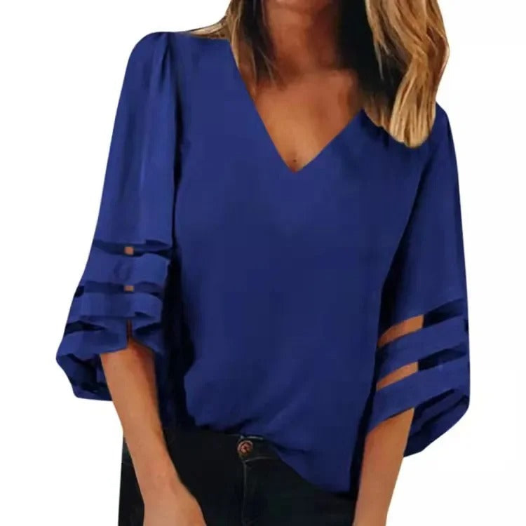 Dames top met V-hals en opengewerkte mouwen – CELINA LUXE - Glamorix