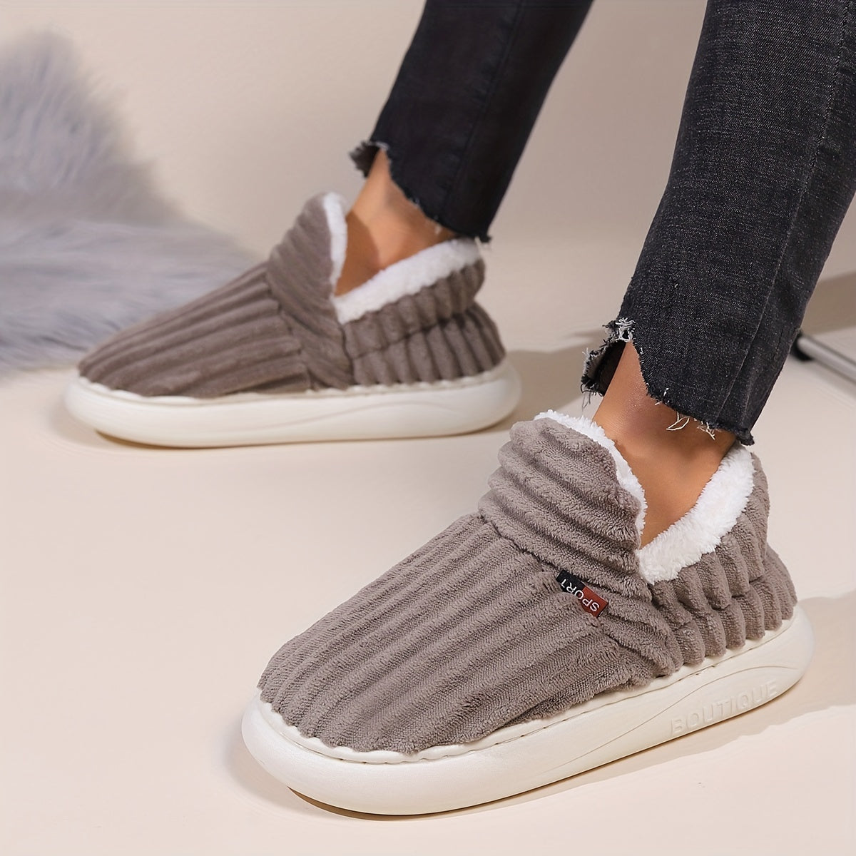 KIANNE – Zapatillas de invierno cálidas y acogedoras de felpa para mujer - Glamorix