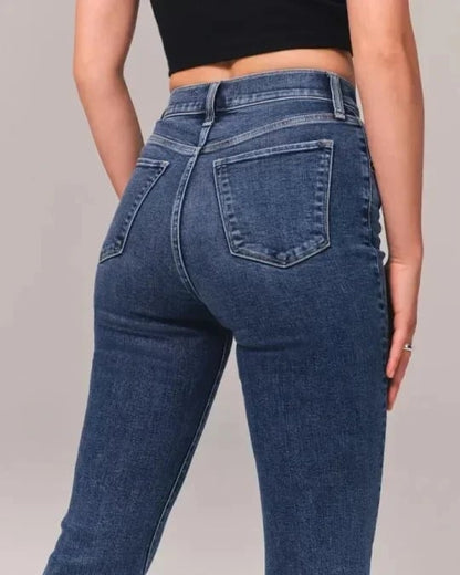 ELISE - Moderne flared jeans voor dames met een stijlvolle twist