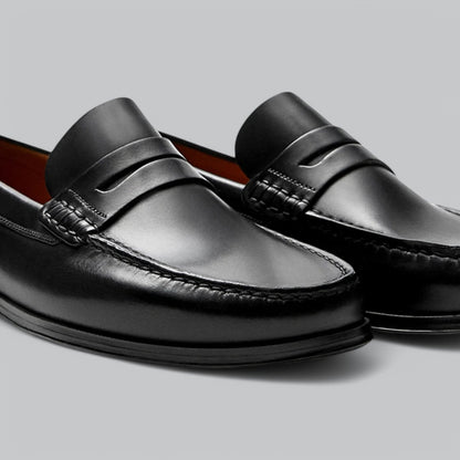 Herenschoenen met strakke belijning en tijdloze afwerking – ADRIANO LINEA - Glamorix