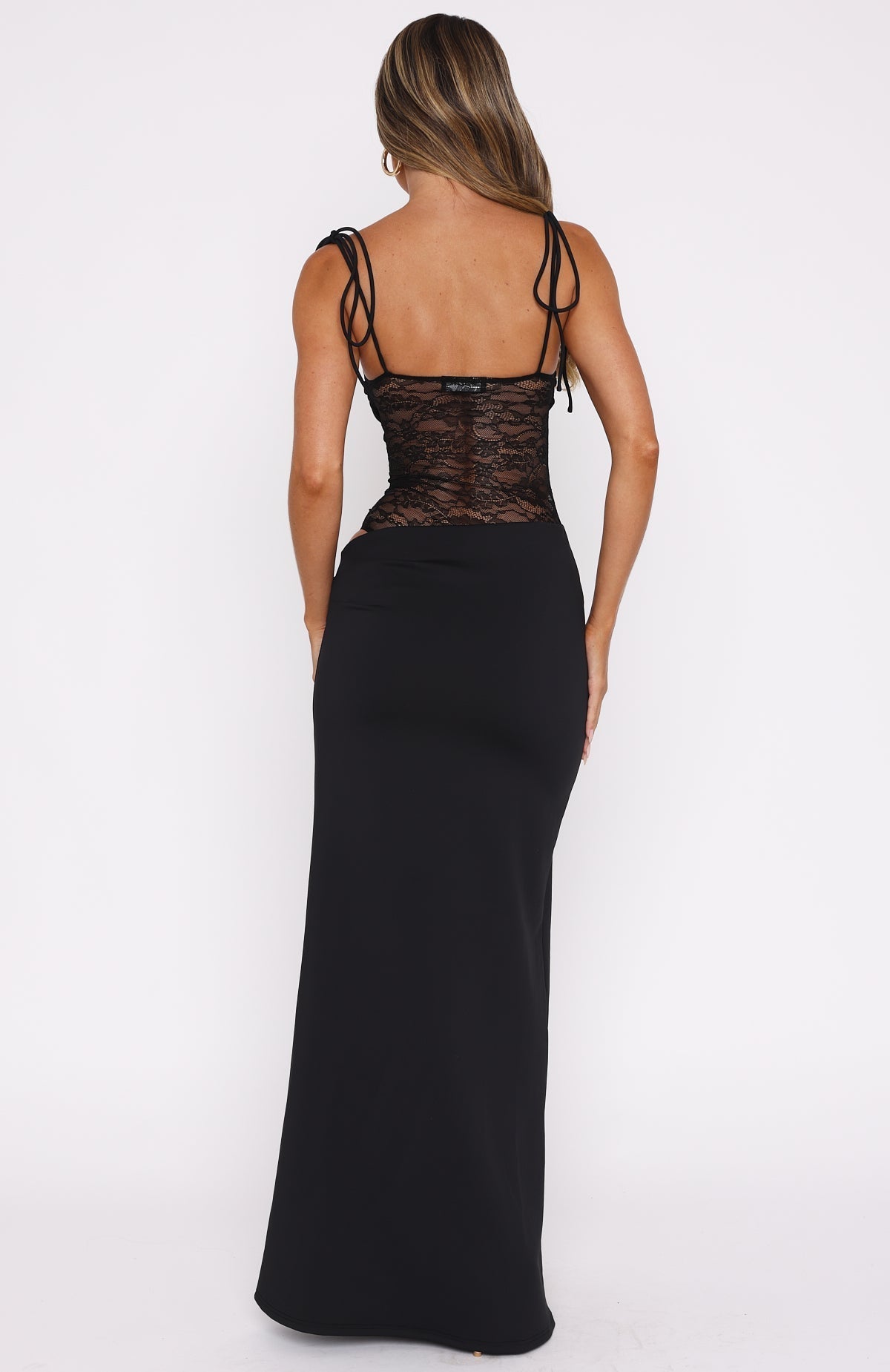 Elegante Damesjurk met Kanten Detail en Dubbele Schouderbandjes – LUNA CHIC - Glamorix