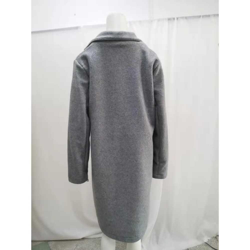 CARINA - Moderne trenchcoat voor dames met dubbele rij knopen en slanke pasvorm