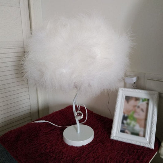 FEATHERLUX - Scandinavische romantische tafellamp met veerwolkenontwerp