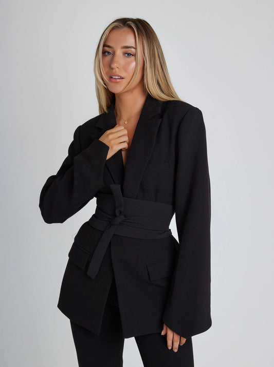 ELISE – Elegant op maat gemaakte blazer met riem voor dames