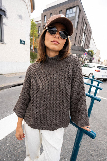 ELEGANTIA - Stijlvolle Gebreide Pullover met Korte Mouwen en Decoratieve Elementen