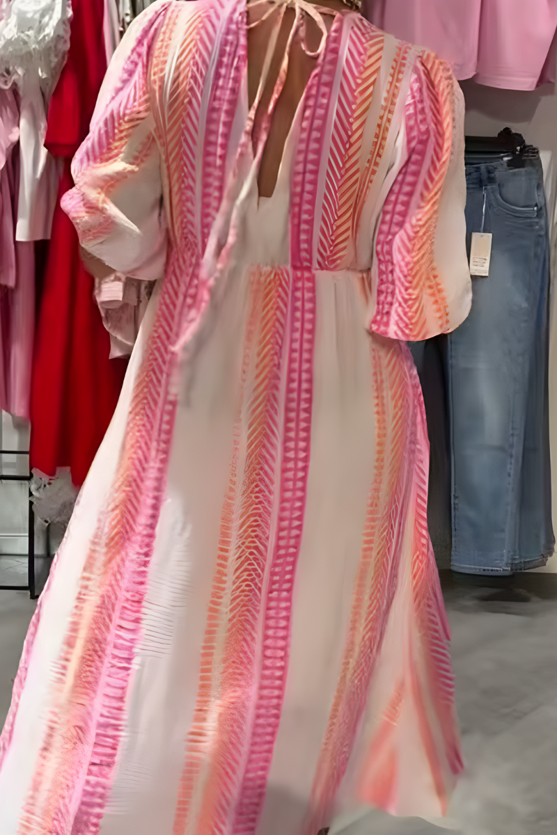 Zwierige dames zomerjurk met V-hals en elegante beweging – DELIA BREEZE - Glamorix