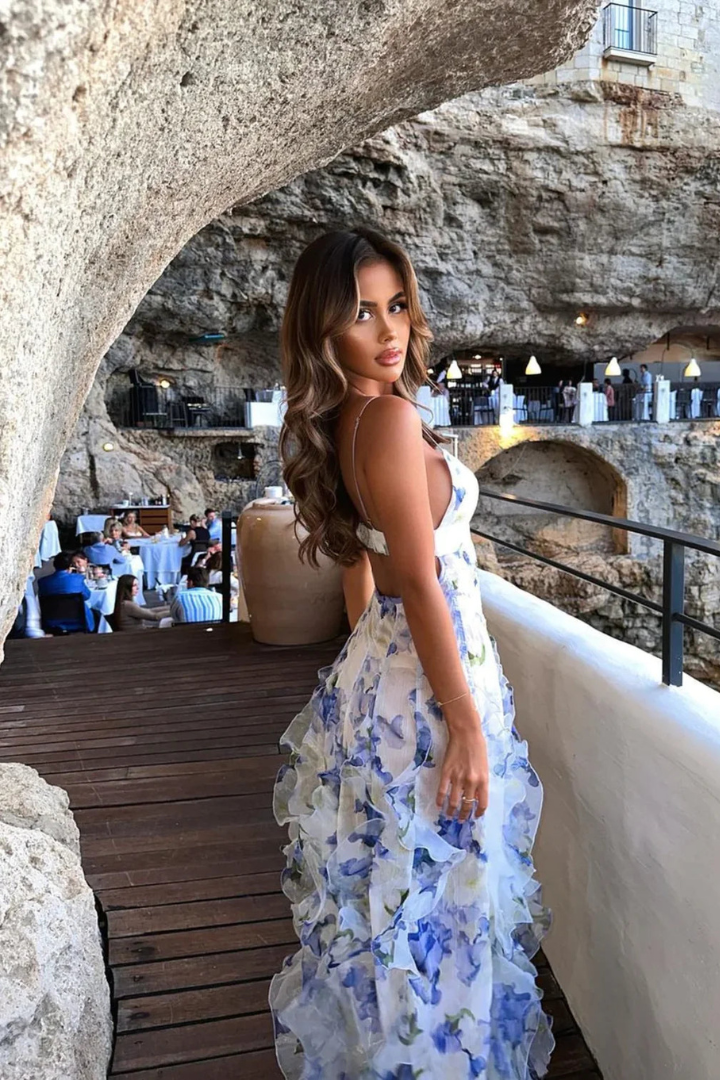 Luchtige dames zomerjurk met smalle bandjes en gelaagde rok – SOLÉA DRESS - Glamorix