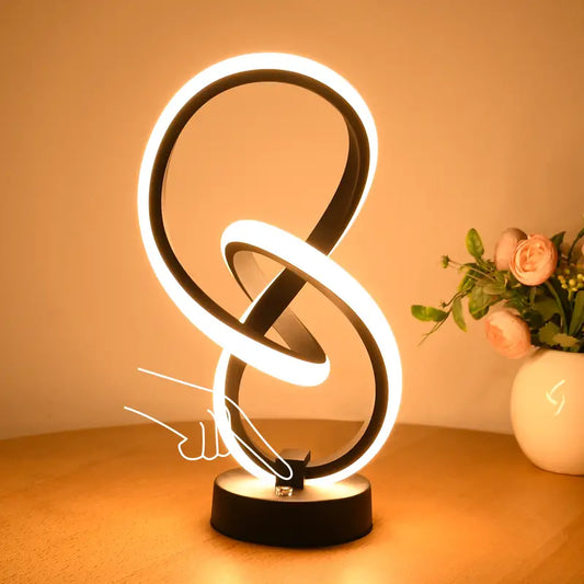 Solvéra Elara – Dimbare designlamp met warm LED-licht en moderne elegantie voor elke ruimte