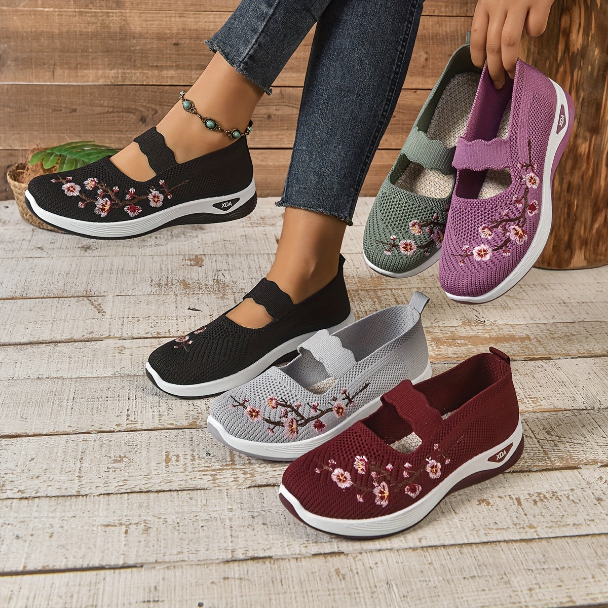 Comfortabele dames instapschoenen met bloemenborduursel en verhoogde zool – FLORÉLIA STEP - Glamorix