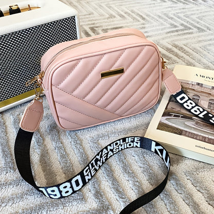 Moderne vierkante gevoerde schoudertas – CuboLuxe - Glamorix