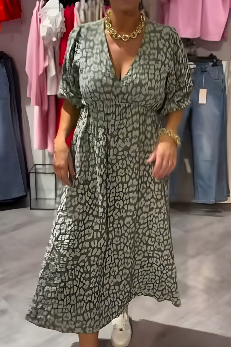 Zwierige dames zomerjurk met V-hals en elegante beweging – DELIA BREEZE - Glamorix